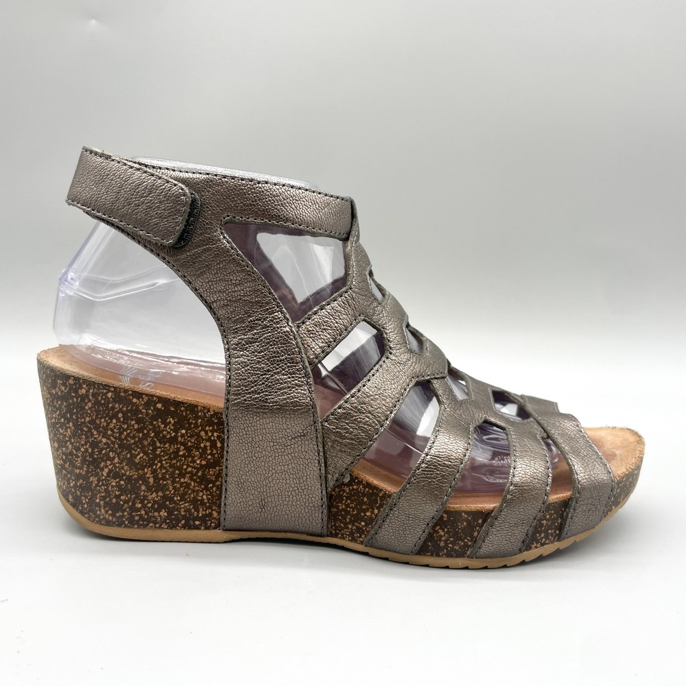 Dansko Womens 38 7.5 Selina Gladiator Sandals Pewter Metallic Leather Cork Wedge